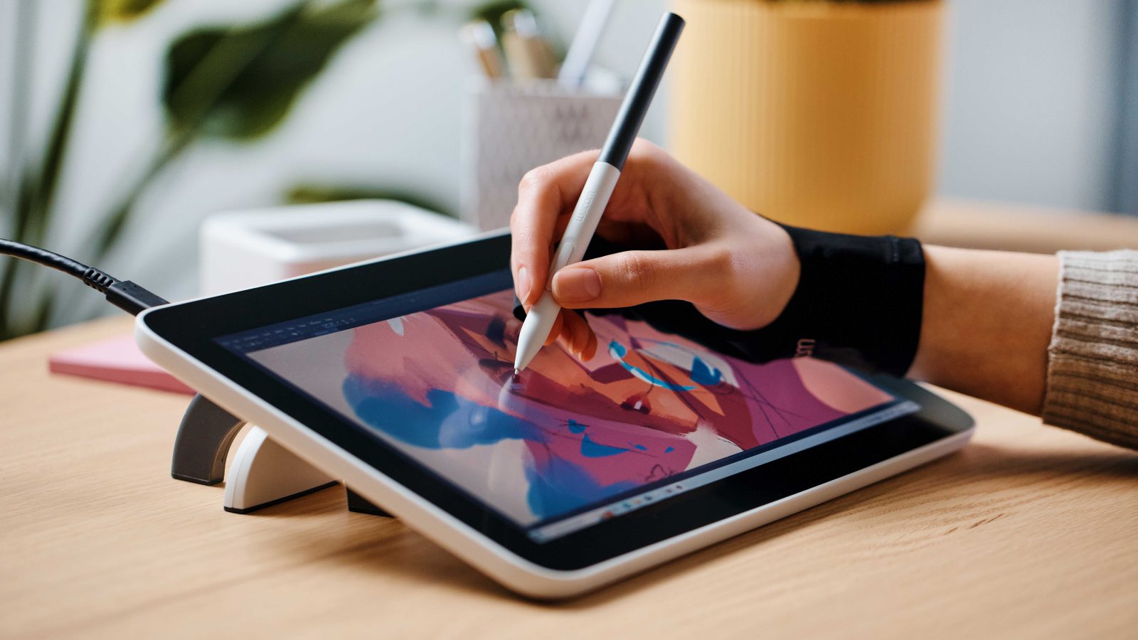 Photo by digitalcameraworld.com - Best Digital Drawing Tablet for Beginners: Screen vs Non-Screen