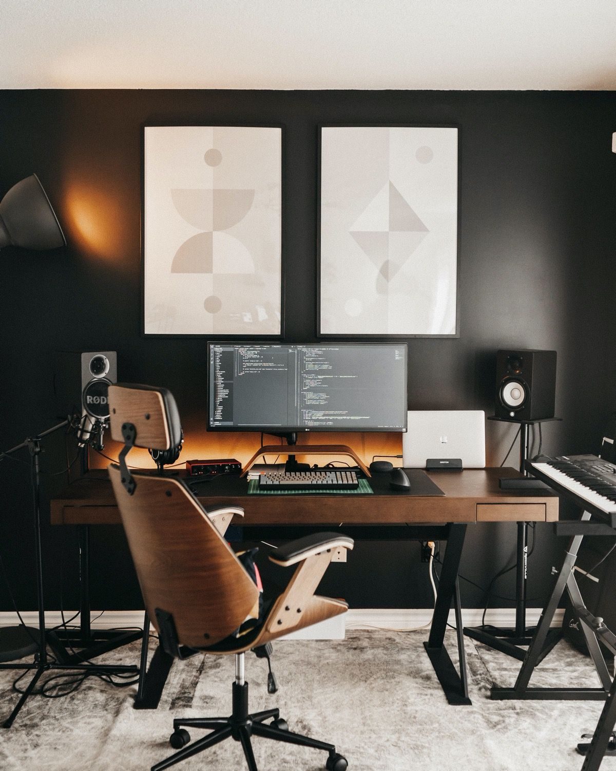 How to Balance Personal Projects and Client Work in Your Portfolio